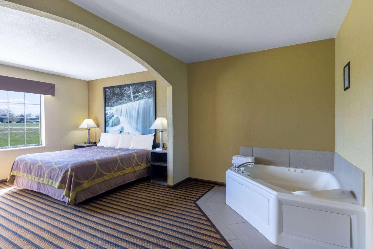 Super 8 By Wyndham Nixa/Springfield Area Hotell Eksteriør bilde