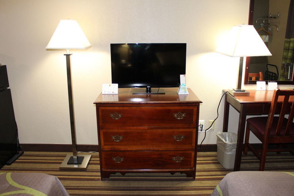Super 8 By Wyndham Nixa/Springfield Area Hotell Eksteriør bilde